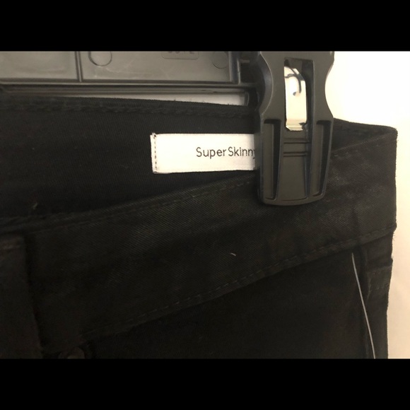 Jessica Simpson super skinny black jeans - Picture 5 of 6